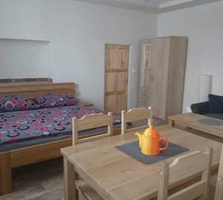 Business Apartman Жамберк Экстерьер фото