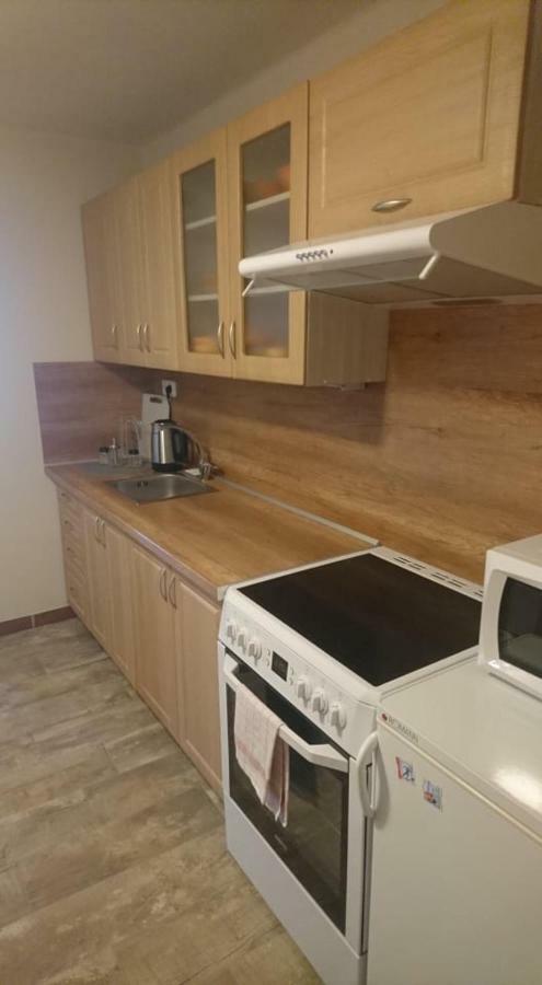 Business Apartman Жамберк Экстерьер фото